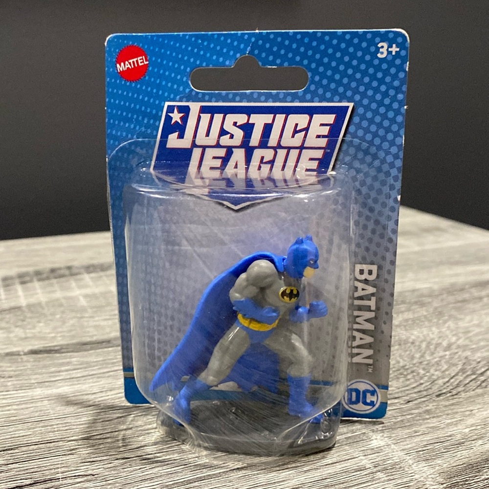 NEW: DC Justice League: Batman - 3” Mini Collectible Figure